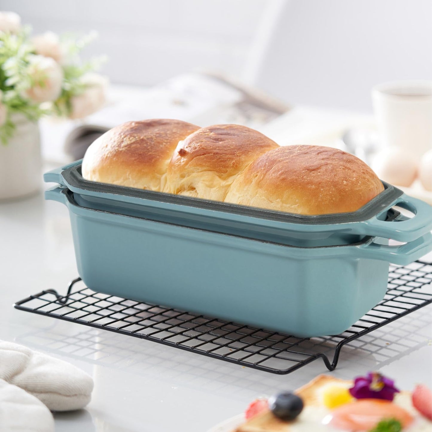 Flavehc Enameled Cast Iron Loaf Pan with Lid